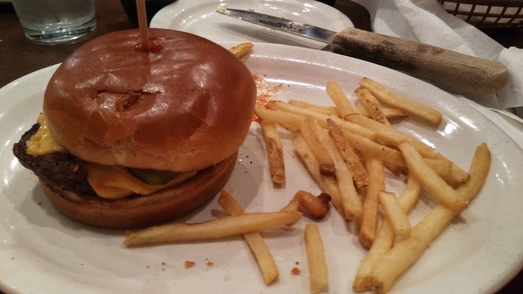 Logans Roadhouse | restaurant | 7110 Sawmill Rd, Columbus, OH 43235, USA | 8446564267 OR +1 844-656-4267