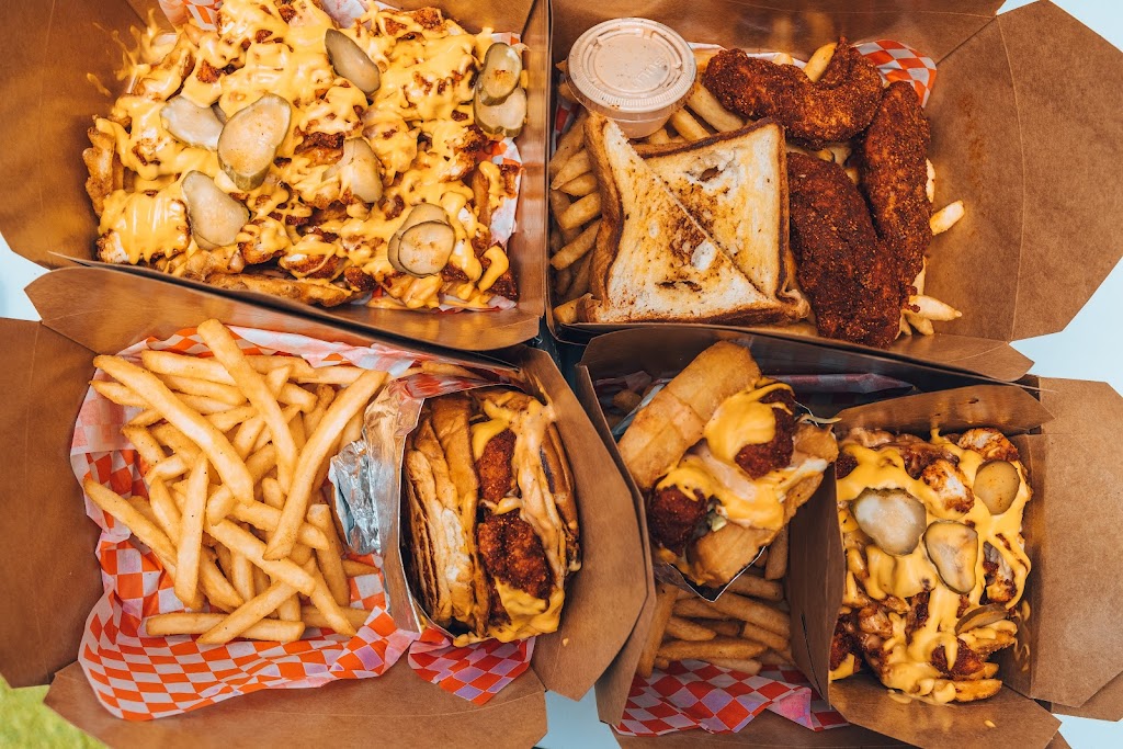 Clutch City Cluckers | restaurant | 14530 Roadrunner Way, San Antonio, TX 78249, USA | 2102450072 OR +1 210-245-0072