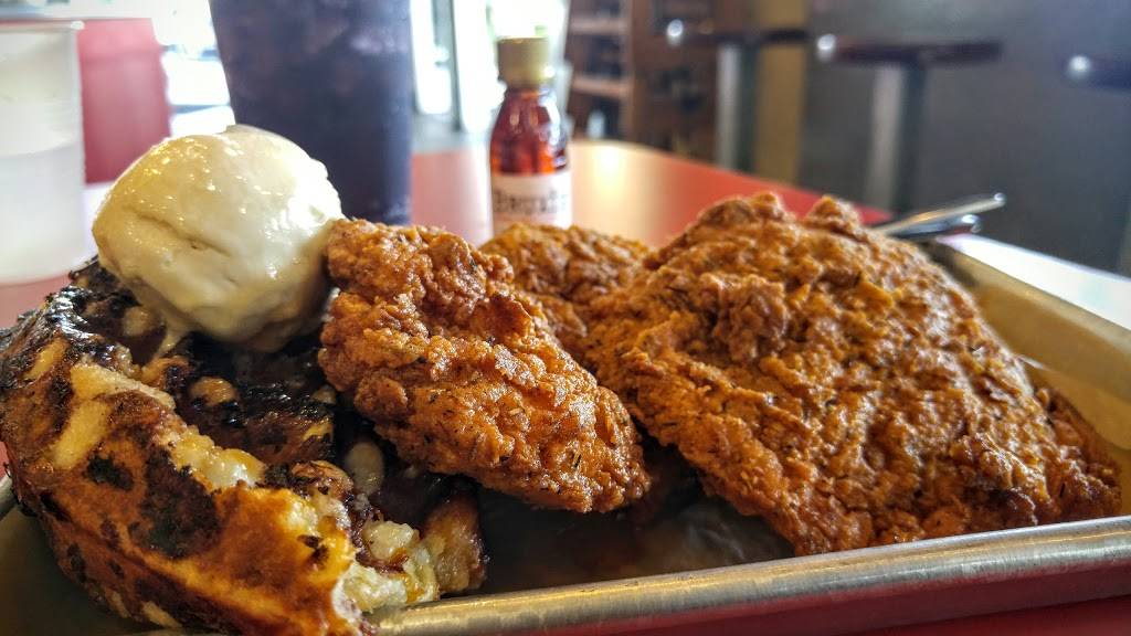 Bruxie Original Fried Chicken & Waffle Sandwich | cafe | 13865 City Center Dr, Chino Hills, CA 91709, USA | 9093344162 OR +1 909-334-4162