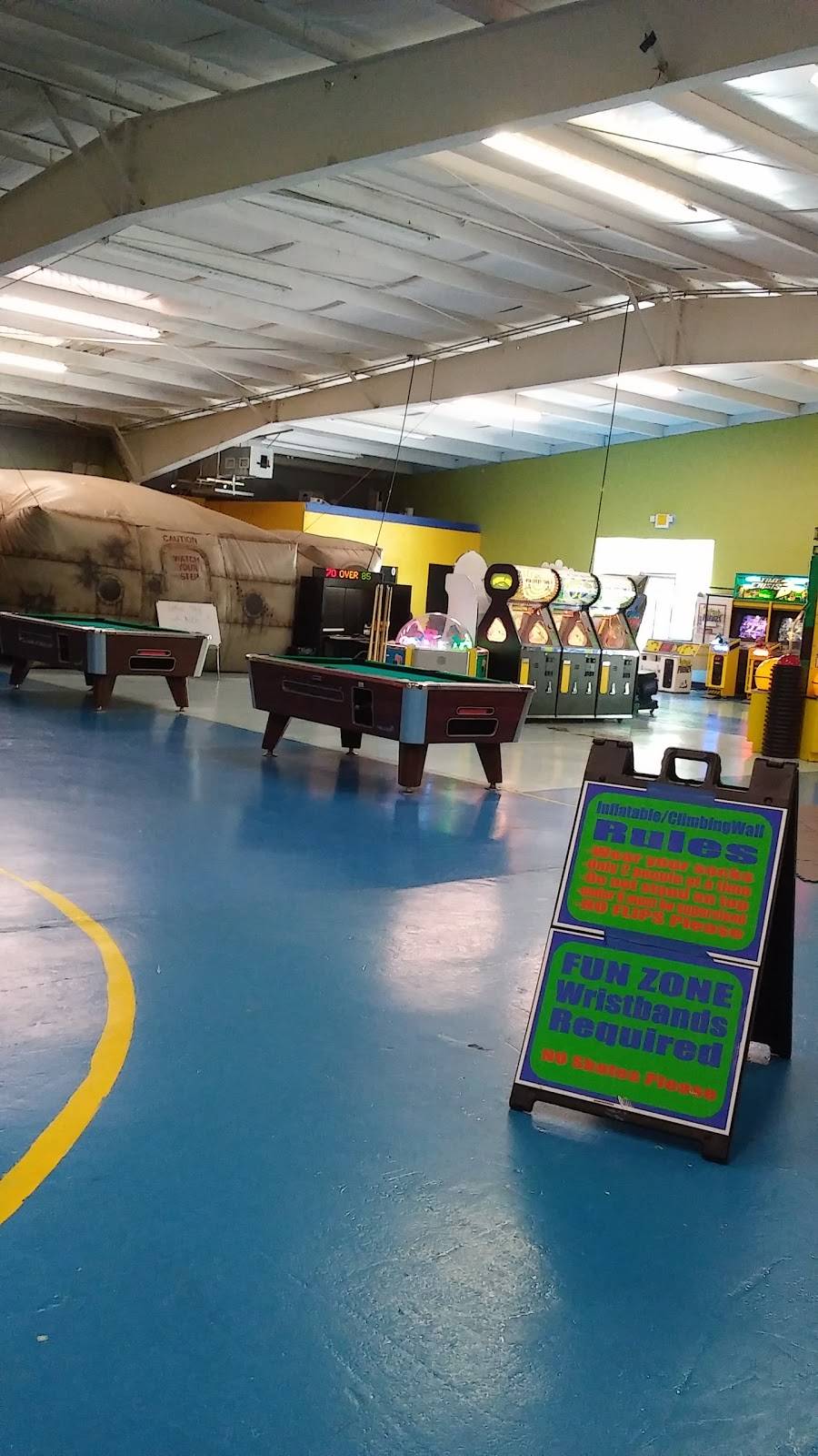 Smoky Mountain Sk8way | restaurant | 19025 Great Smoky Mountains Expy, Waynesville, NC 28786, USA | 8282469124 OR +1 828-246-9124