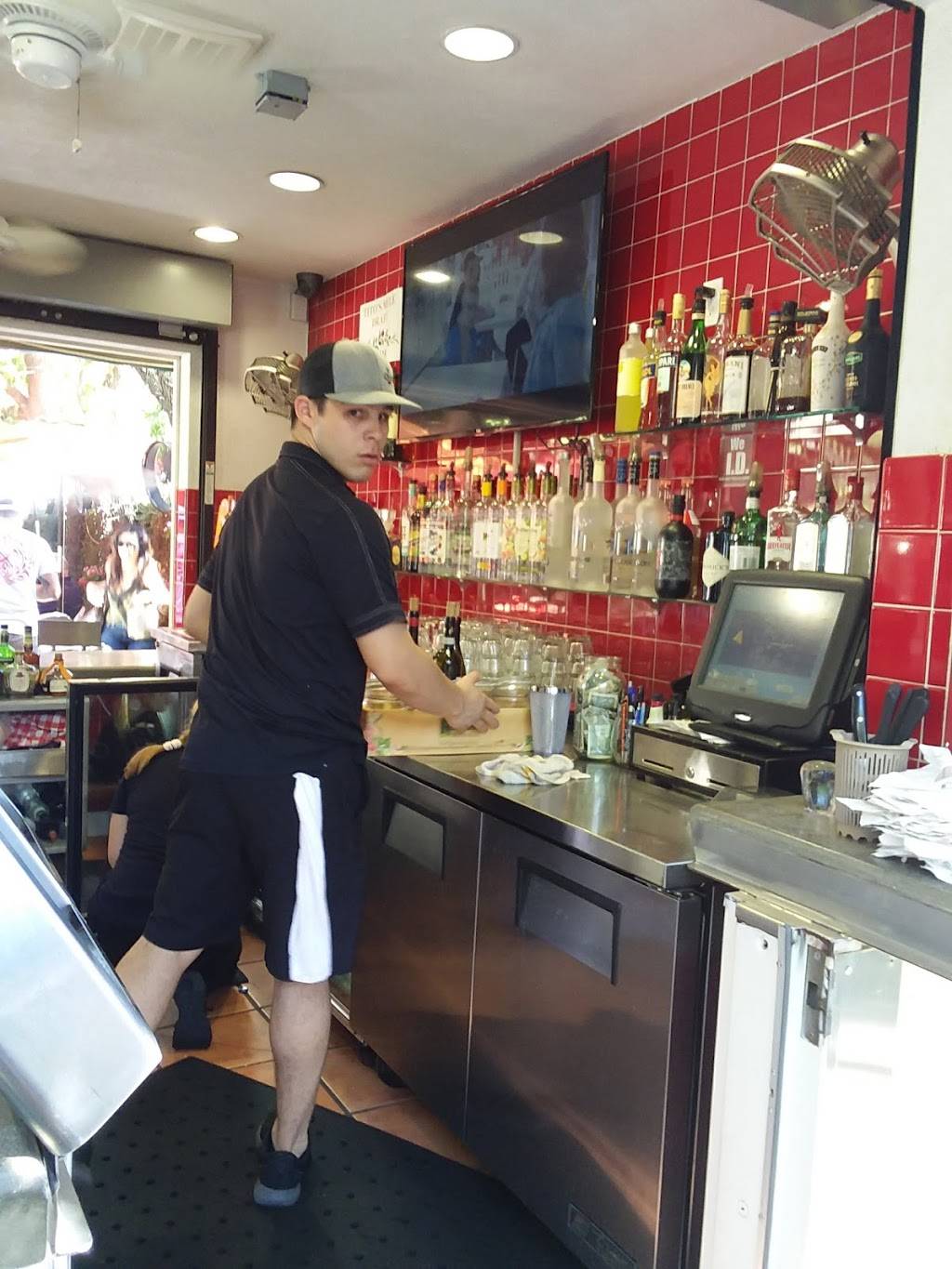 Luigis | meal takeaway | 725 E 19th St, Bakersfield, CA 93305, USA | 6613220926 OR +1 661-322-0926