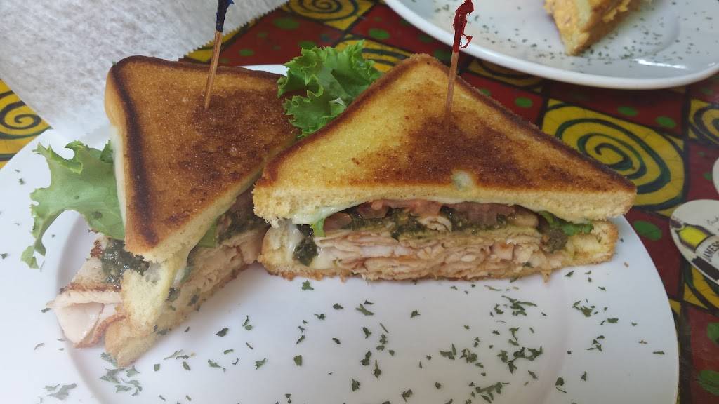 Cary St. Cafe | restaurant | 2631 W Cary St, Richmond, VA 23220, USA | 8043537445 OR +1 804-353-7445