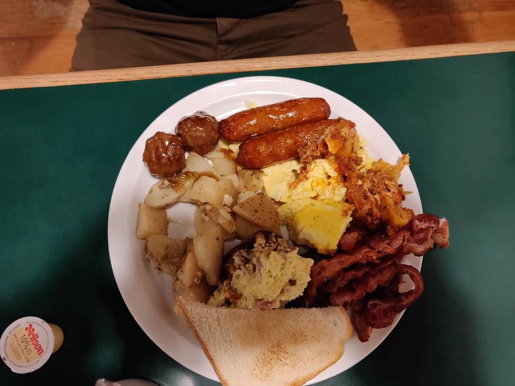 Cravings Family Restaurant | restaurant | 208 7th Ave, Hanover, ON N4N 2H1, Canada | 5193647141 OR +1 519-364-7141