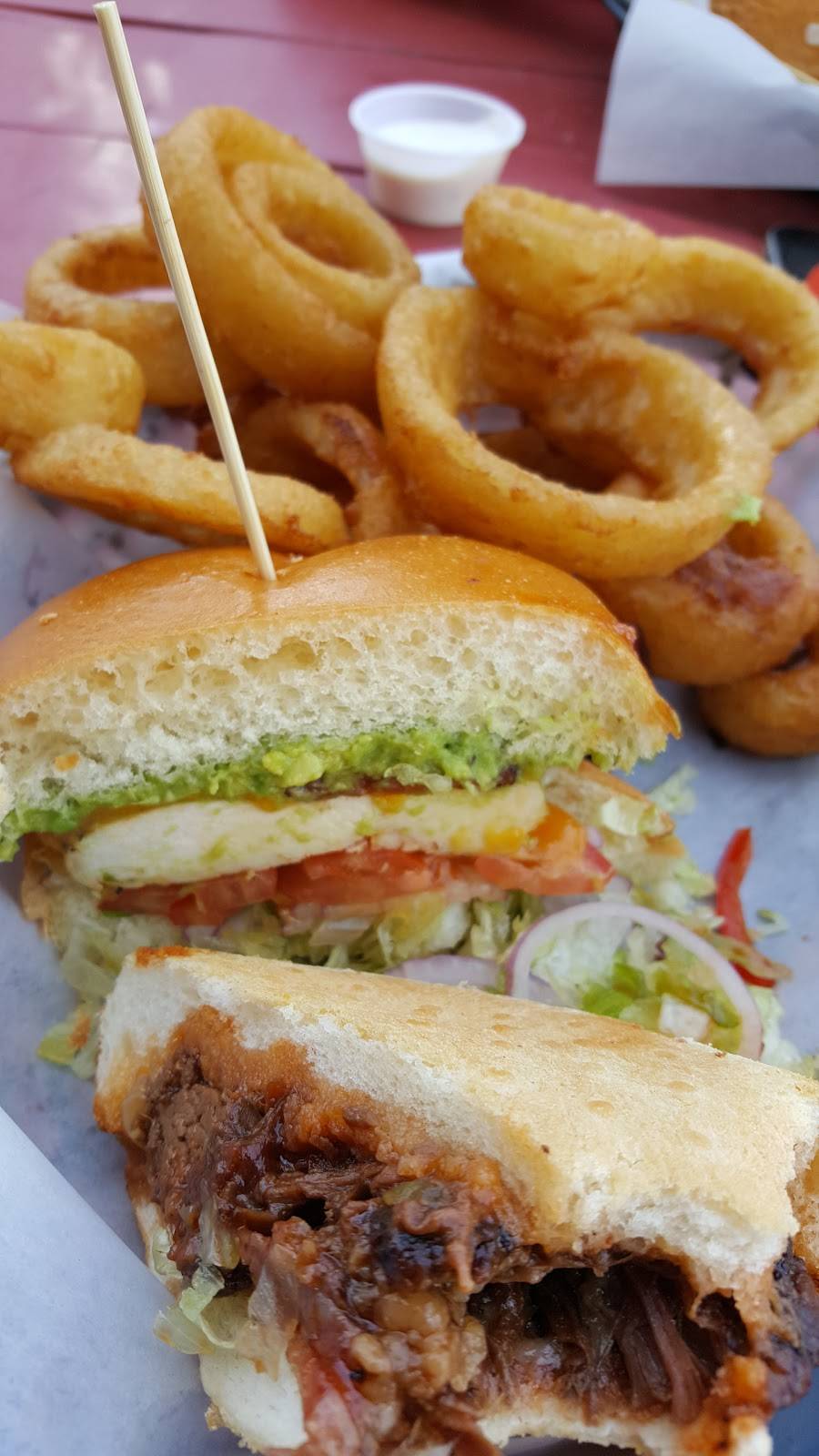 Griffs BBQ & Grill | restaurant | 304 Town Square Rd, Copperopolis, CA 95228, USA | 2097854745 OR +1 209-785-4745