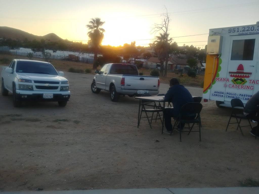 Mana Tacos | restaurant | 6452 Mission Boulevard, Riverside, CA 92509, USA | 9512203221 OR +1 951-220-3221