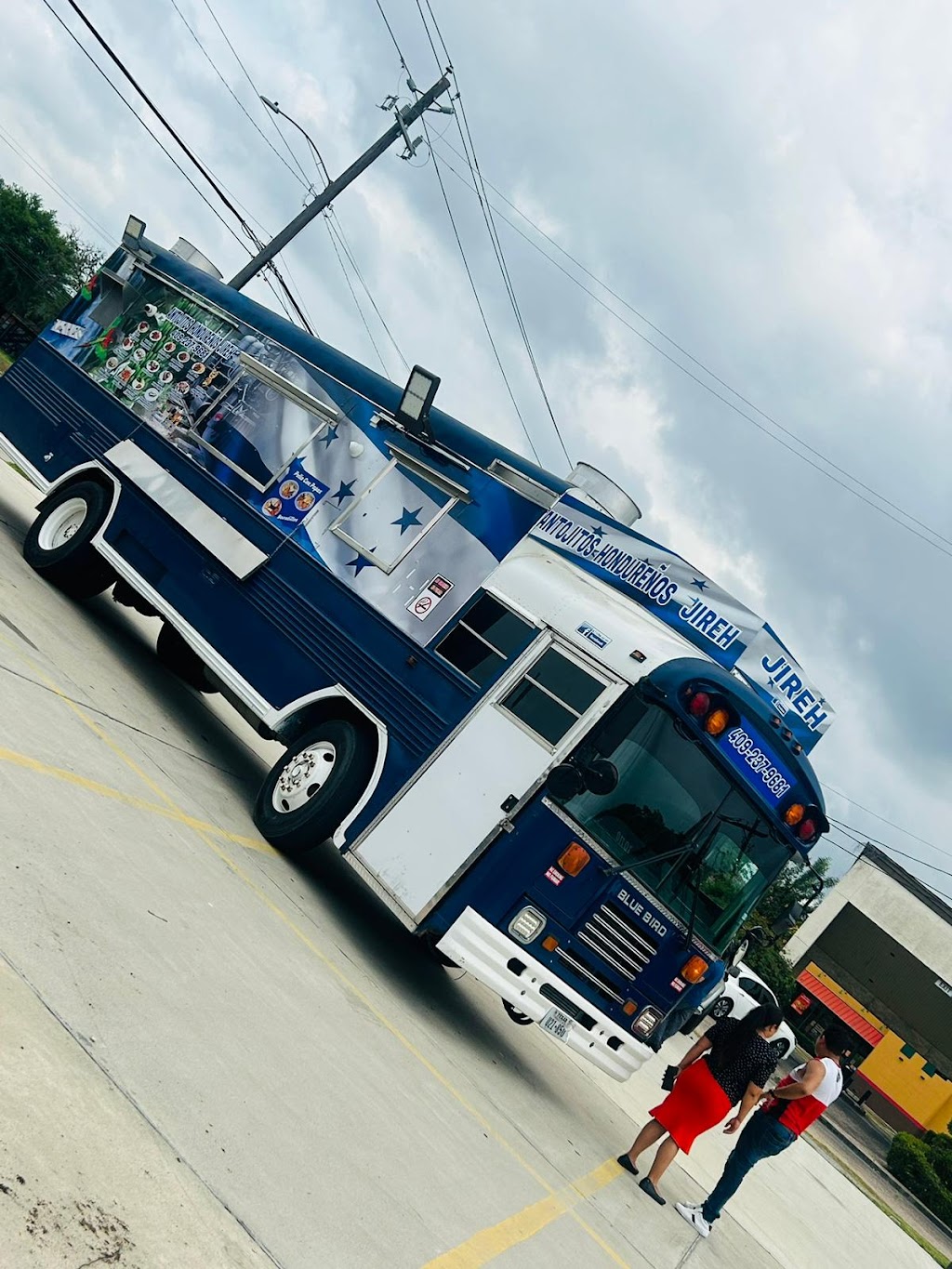 Antojitos hondureños jireh | restaurant | 6333 Telephone Rd, Houston, TX 77087, USA | 4092379681 OR +1 409-237-9681