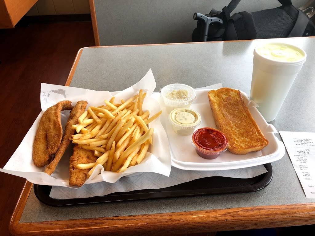 Poor Boy Restaurant | restaurant | 1514 E Court St, Kankakee, IL 60901, USA | 8159391880 OR +1 815-939-1880