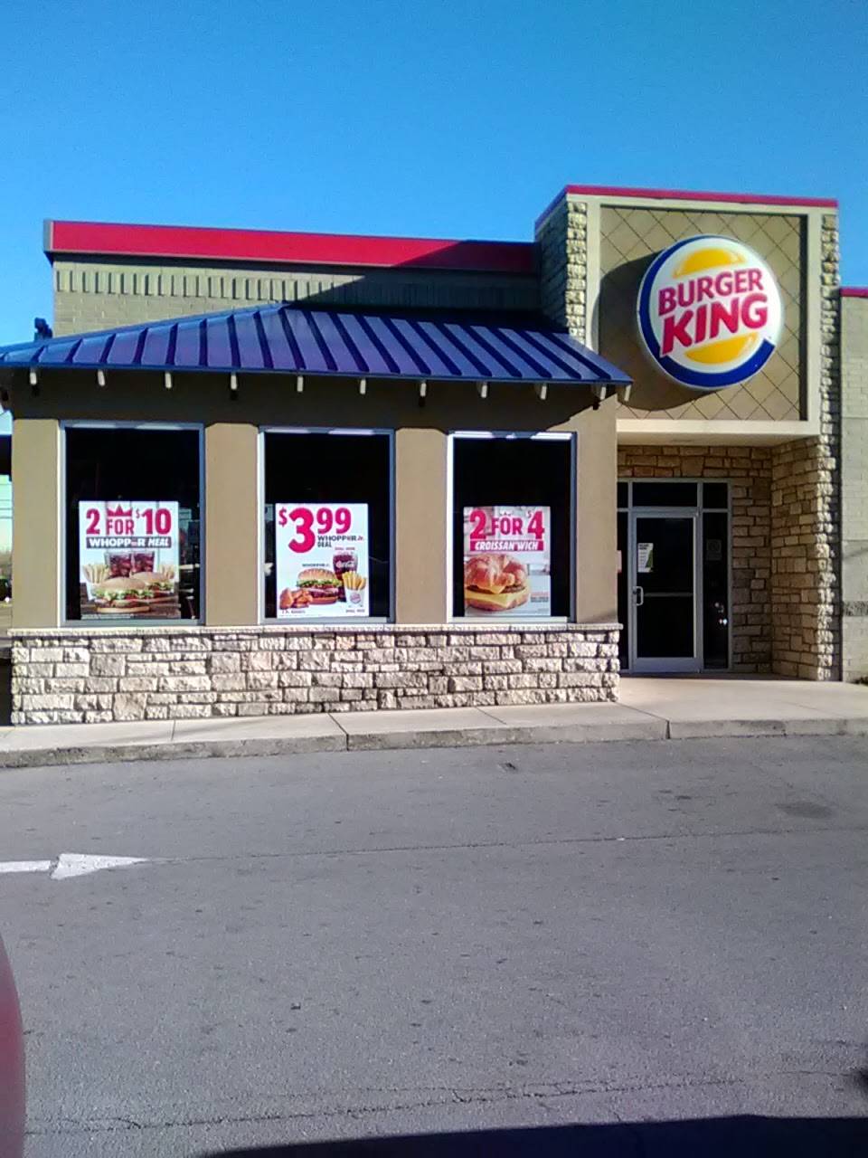 Burger King | restaurant | 1016 Mineral Wells Ave Rd, Paris, TN 38242, USA | 7316410164 OR +1 731-641-0164