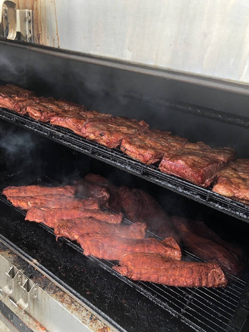 Coon Creek | restaurant | 66280 North Ave, Ray, MI 48096, USA | 5867845989 OR +1 586-784-5989