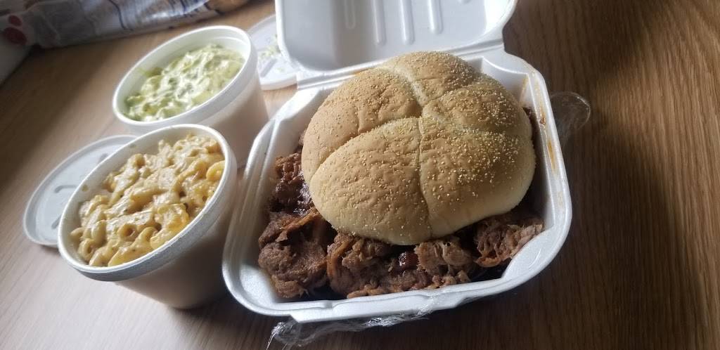 Holy Smoke Heavenly BBQ | restaurant | 2073 N Emerson Ave, Indianapolis, IN 46218, USA | 3175454227 OR +1 317-545-4227