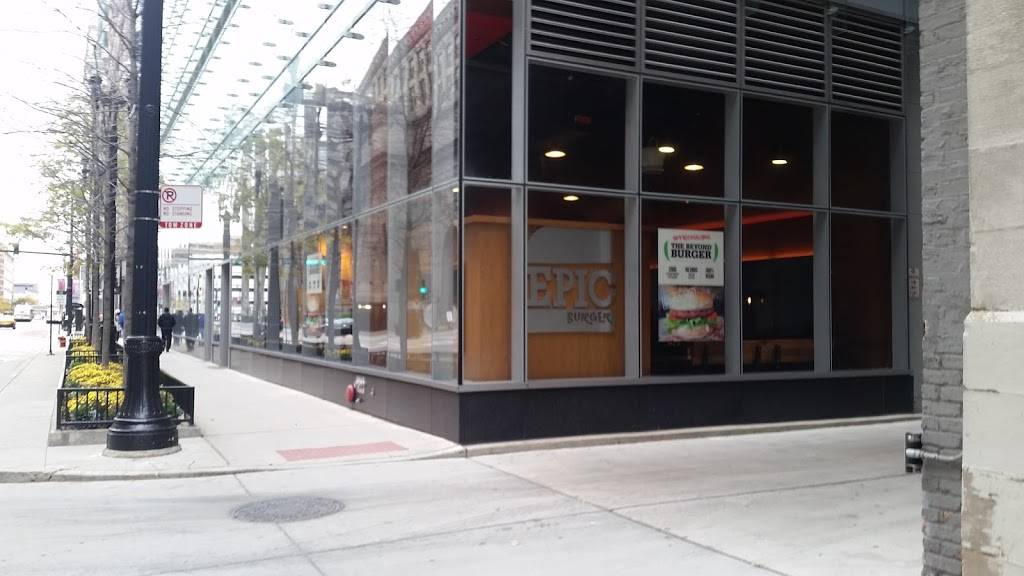 Epic Burger | restaurant | 550 W Adams St, Chicago, IL 60661, USA | 3123820400 OR +1 312-382-0400