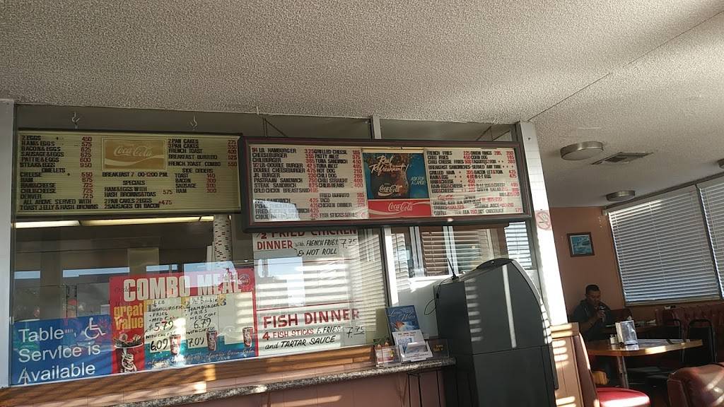 Georges Hamburgers | restaurant | 815 W Commonwealth Ave, Fullerton, CA 92832, USA | 7148709960 OR +1 714-870-9960