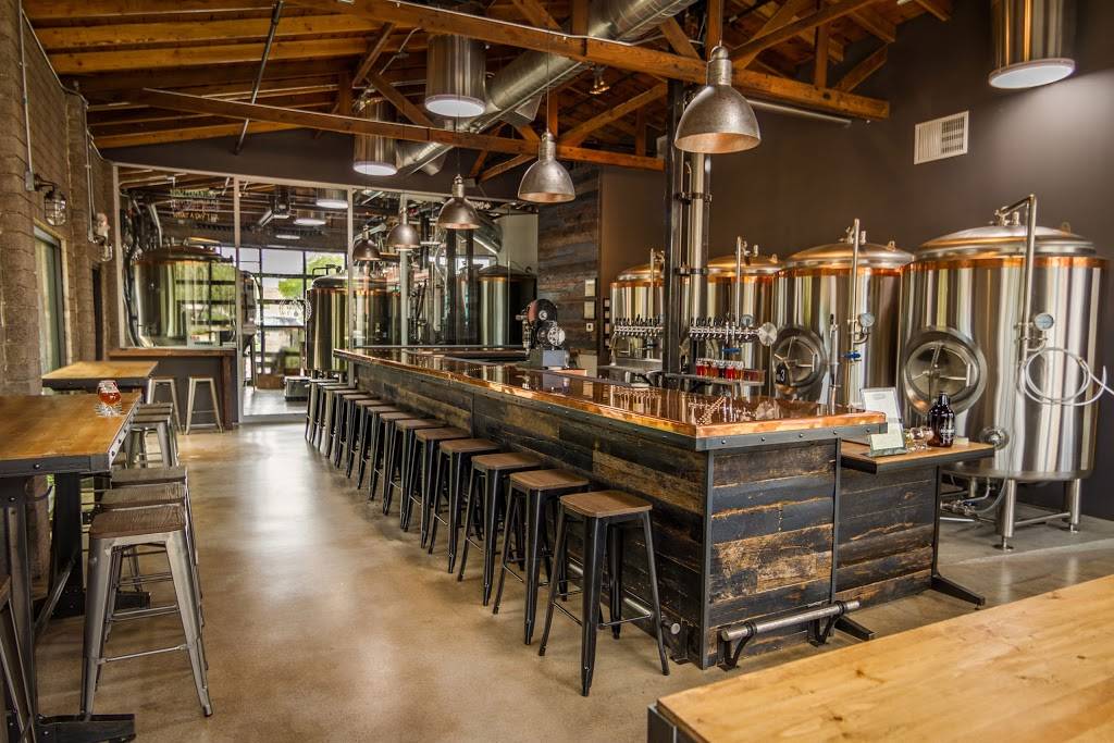 Goldwater Brewing Co. | restaurant | 3608 N Scottsdale Rd, Scottsdale, AZ 85251, USA | 4803507305 OR +1 480-350-7305