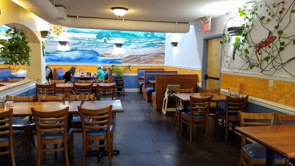 Camino Real Mexican Restaurant | meal takeaway | 16 Crow St, Berryville, VA 22611, USA | 5409554730 OR +1 540-955-4730