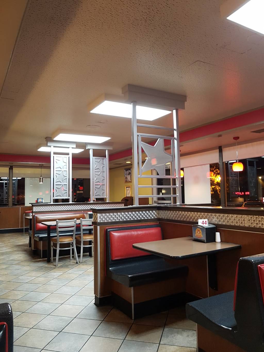 Carls Jr | restaurant | 6566 Mission Gorge Rd, San Diego, CA 92120, USA | 6192819813 OR +1 619-281-9813