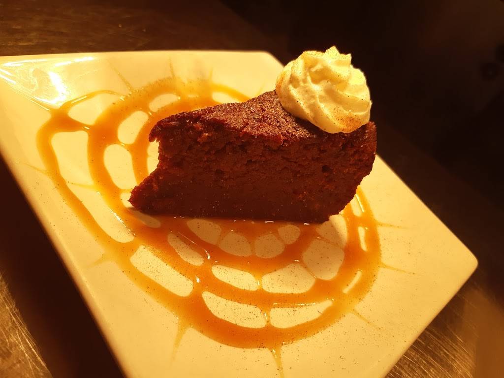 The Cat & The Fiddle Lindsay | restaurant | 49 William St N, Lindsay, ON K9V 3Z9, Canada | 7058784312 OR +1 705-878-4312