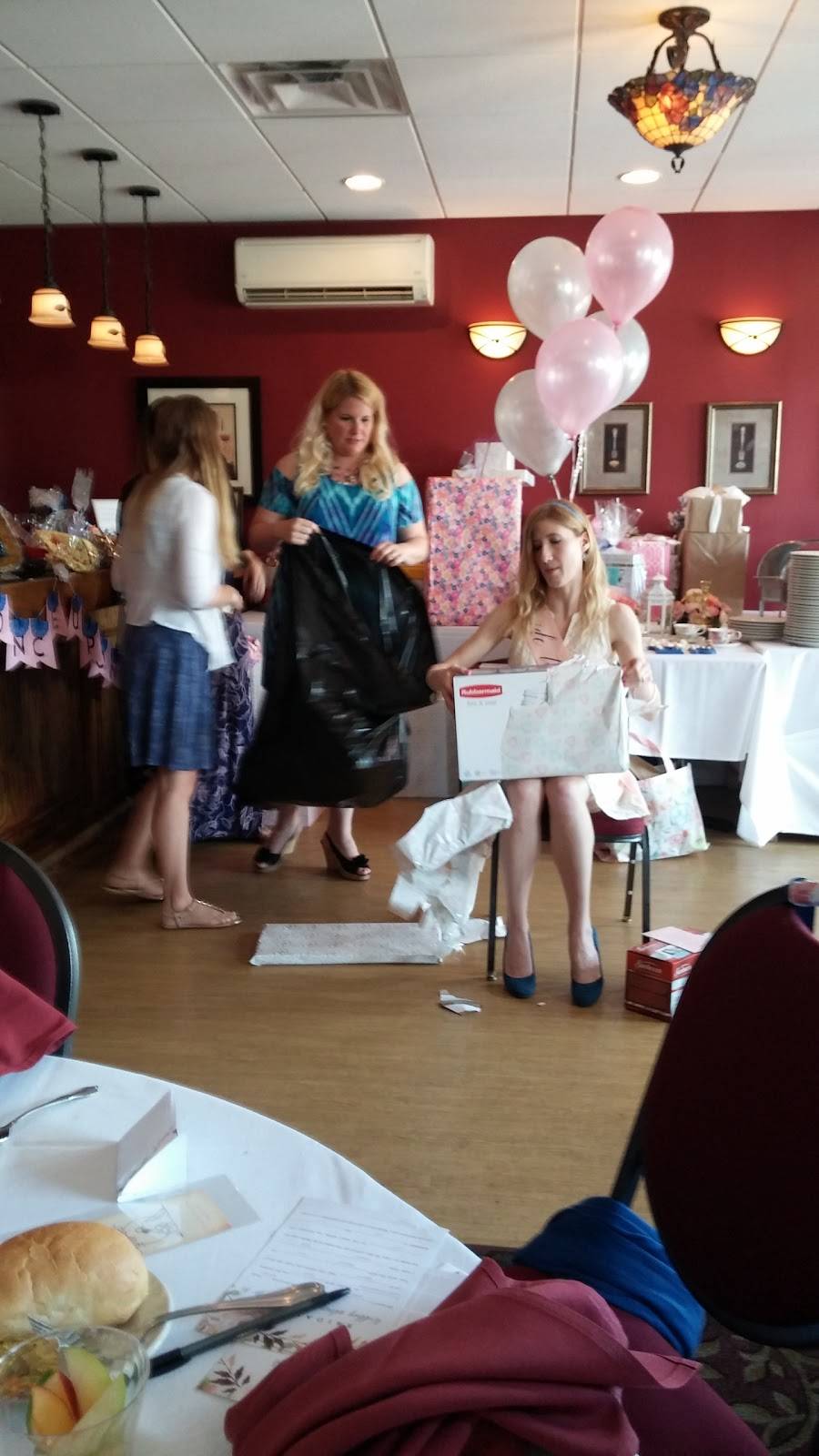 DeLeos Catering | restaurant | 1119 Main St, Peckville, PA 18452, USA | 5703830334 OR +1 570-383-0334