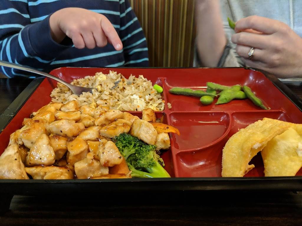 Bento Asian Kitchen+Sushi | restaurant | 12951 Shelbyville Rd #114, Louisville, KY 40243, USA | 5028221202 OR +1 502-822-1202