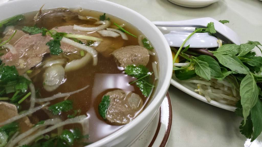 Saigon Restaurant | restaurant | 326 Frank H Ogawa Plaza, Oakland, CA 94608, USA | 5104654545 OR +1 510-465-4545