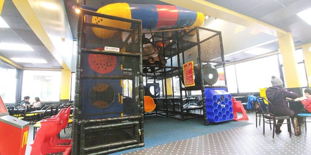 McDonalds | cafe | 1598 W Main St, Lewisville, TX 75067, USA | 9722218028 OR +1 972-221-8028