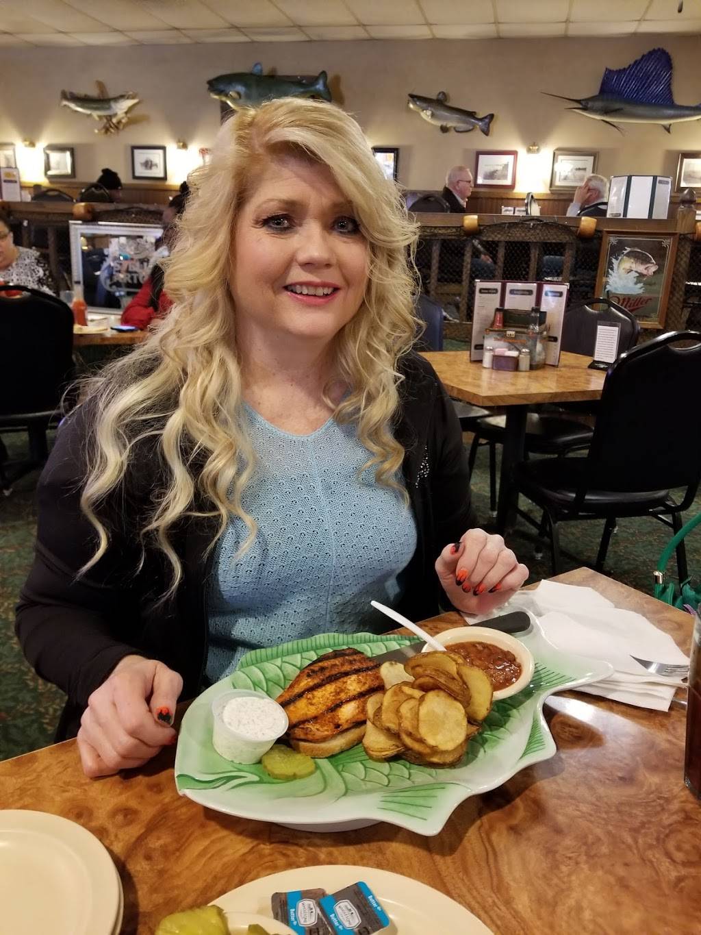 Joe Tess Place | restaurant | 5424 S 24th St, Omaha, NE 68107, USA | 4027317278 OR +1 402-731-7278