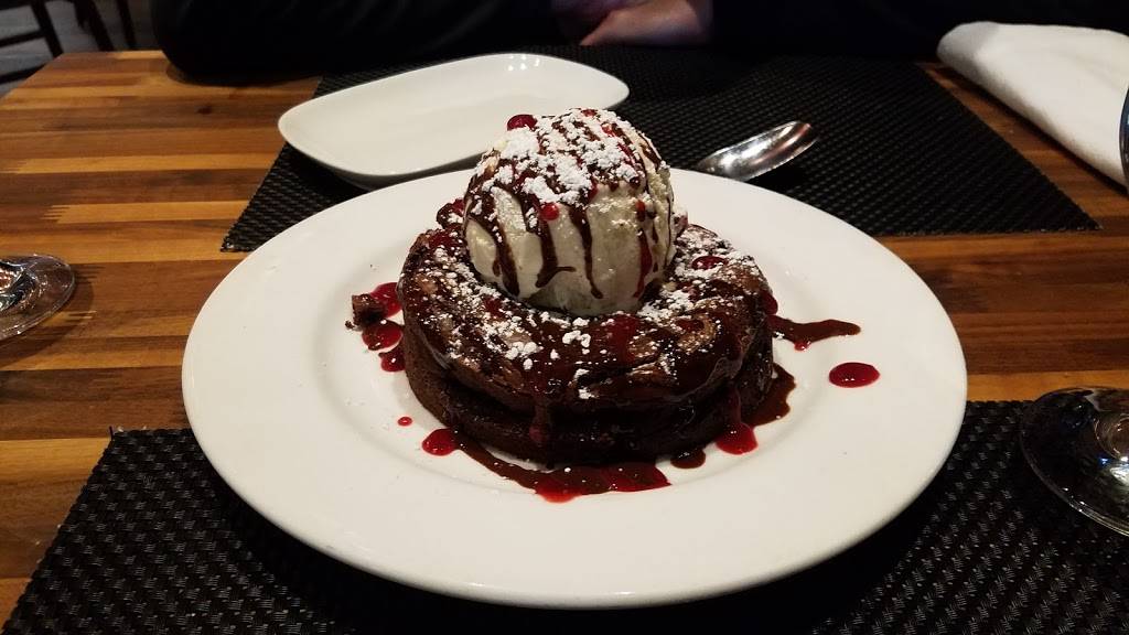 black & blue steak and crab, Albany | restaurant | 1470 Western Ave, Albany, NY 12203, USA | 5183137388 OR +1 518-313-7388