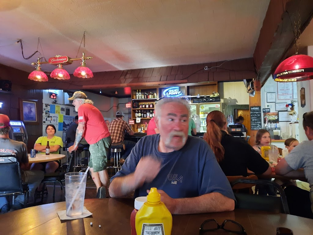 Coons’ Saloon | restaurant | 120 N Tyler St, Elm Creek, NE 68836, USA | 3088564475 OR +1 308-856-4475