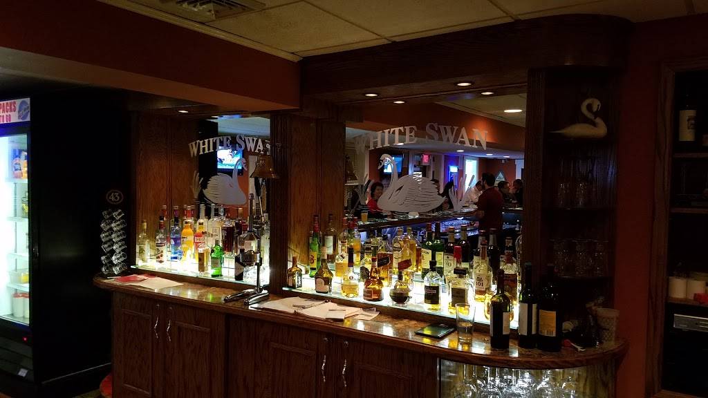 White Swan | restaurant | 1264 E Newport Rd, Lititz, PA 17543, USA | 7176264444 OR +1 717-626-4444