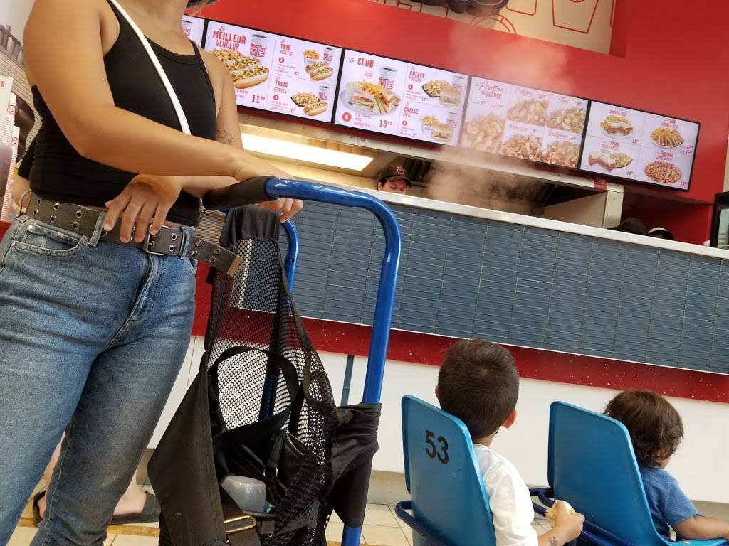 Valentine | restaurant | 401 Boul Labelle, Place rosemere, Rosemère, QC J7A 3T2, Canada | 4509514157 OR +1 450-951-4157