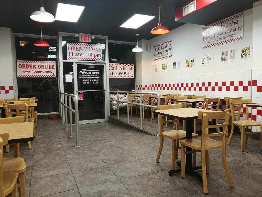 Five Guys | meal takeaway | 284 7th Ave, Brooklyn, NY 11215, USA | 7184999380 OR +1 718-499-9380