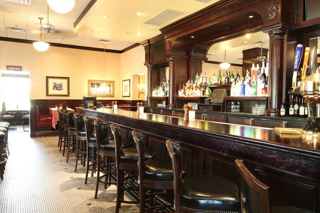 Maggianos | restaurant | 2000 NJ-38, Cherry Hill, NJ 08002, USA | 8567924470 OR +1 856-792-4470