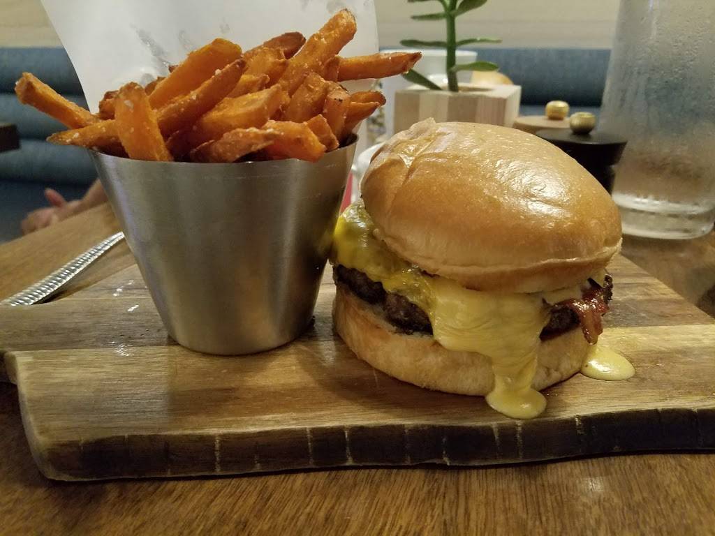 Stompin Grounds Nashville | restaurant | 201 8th Ave S, Nashville, TN 37203, USA | 6292088450 OR +1 629-208-8450