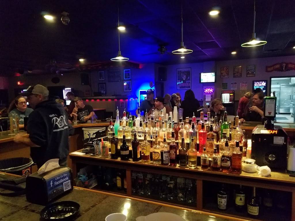 On the Rox | restaurant | 2402, 214 S Broadway St, Seymour, IN 47274, USA | 8125228359 OR +1 812-522-8359