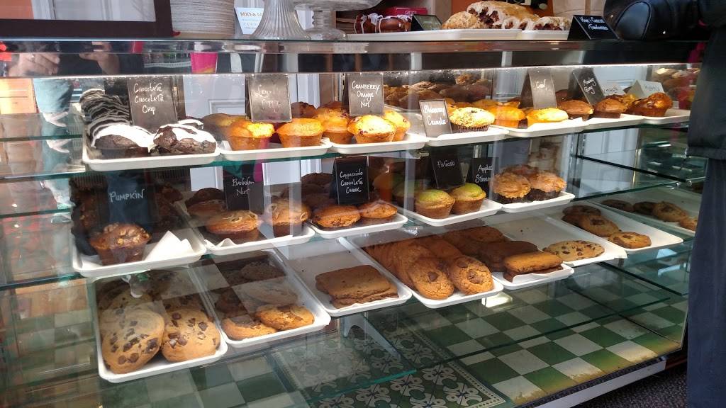 Daily Brew Coffee House | cafe | 1370 MA-28A, Cataumet, MA 02534, USA | 5085644755 OR +1 508-564-4755