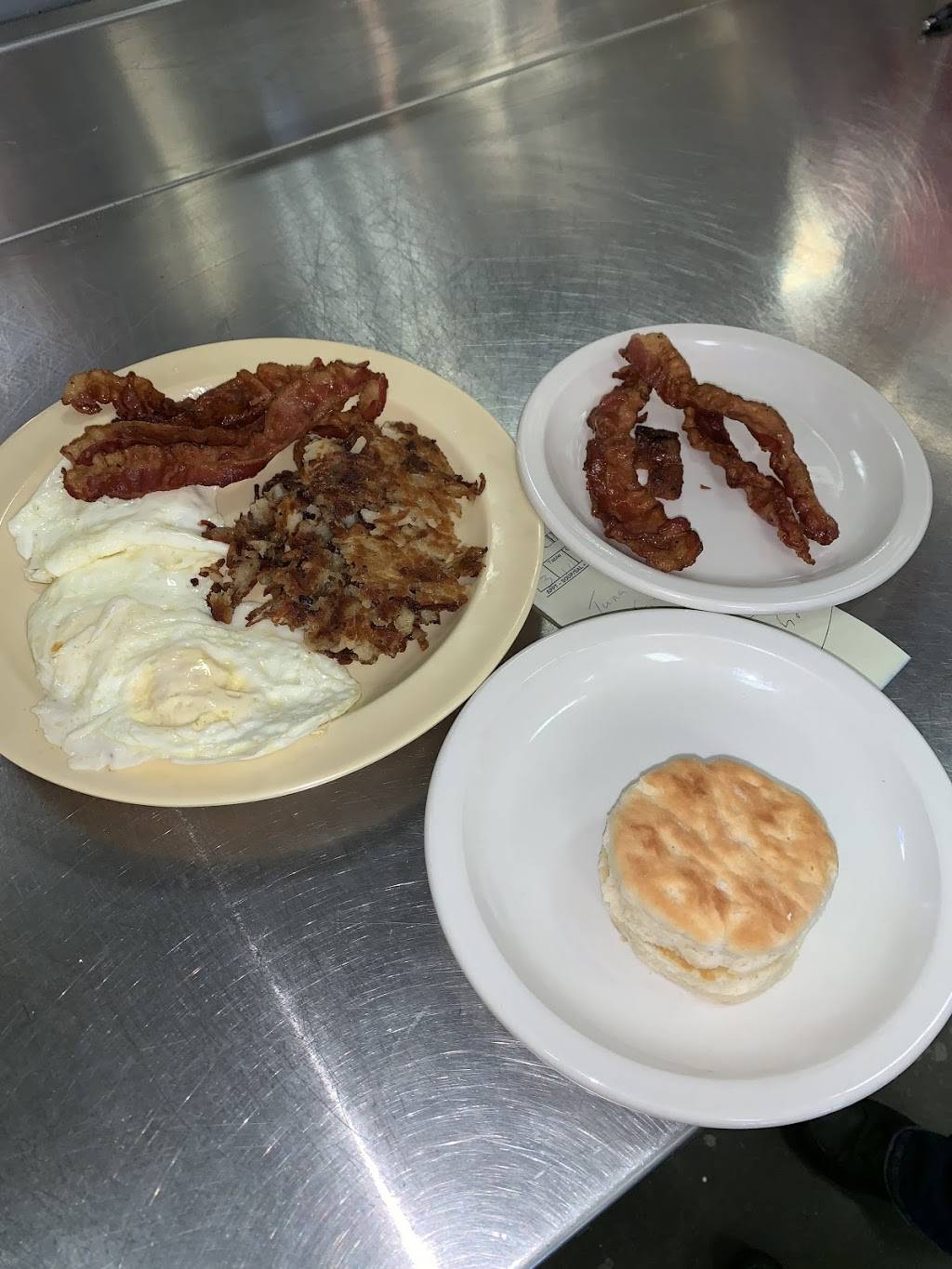 Angie’s Cafe | restaurant | suite 10, 2781 Jefferson Centre Way #10, Jeffersonville, IN 47130, USA | 8129200831 OR +1 812-920-0831