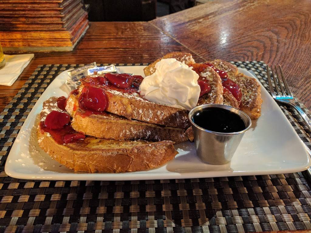 Tir na nOg Irish Bar & Grill | restaurant | 1600 Arch St, Philadelphia, PA 19103, USA | 2675141700 OR +1 267-514-1700