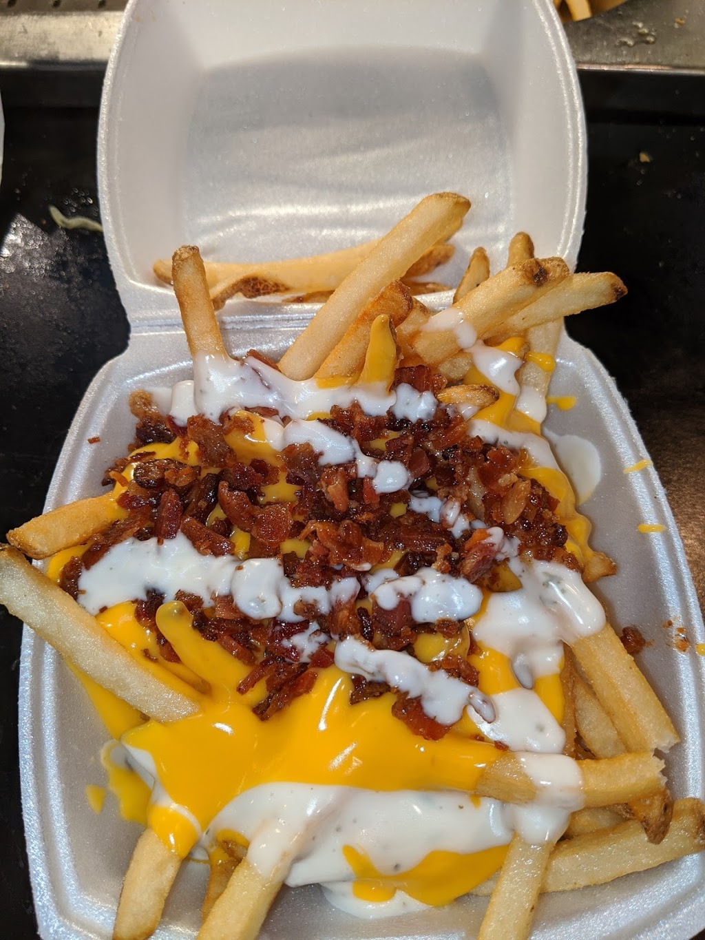 Relish - Big Tasty Burgers | restaurant | 1935 W Tennessee St, Tallahassee, FL 32304, USA | 8508070152 OR +1 850-807-0152