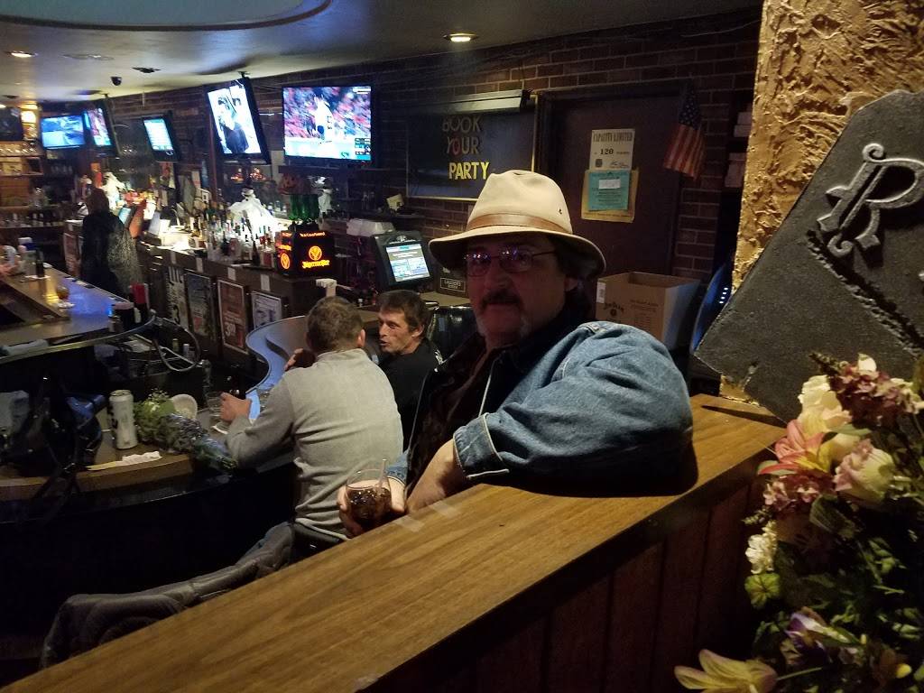 Shantie Food & Spirit | restaurant | 3535 E 9 Mile Rd, Warren, MI 48091, USA | 5867555055 OR +1 586-755-5055