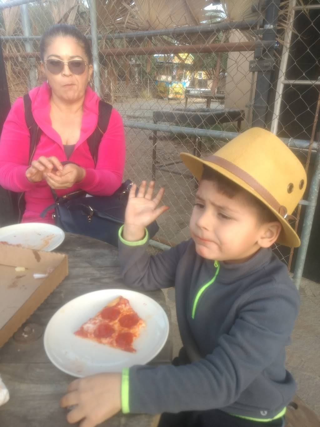 Black Box Pizza | restaurant | Villa de Juárez, Baja California, Mexico | 016461900123 OR +52 646 190 0123