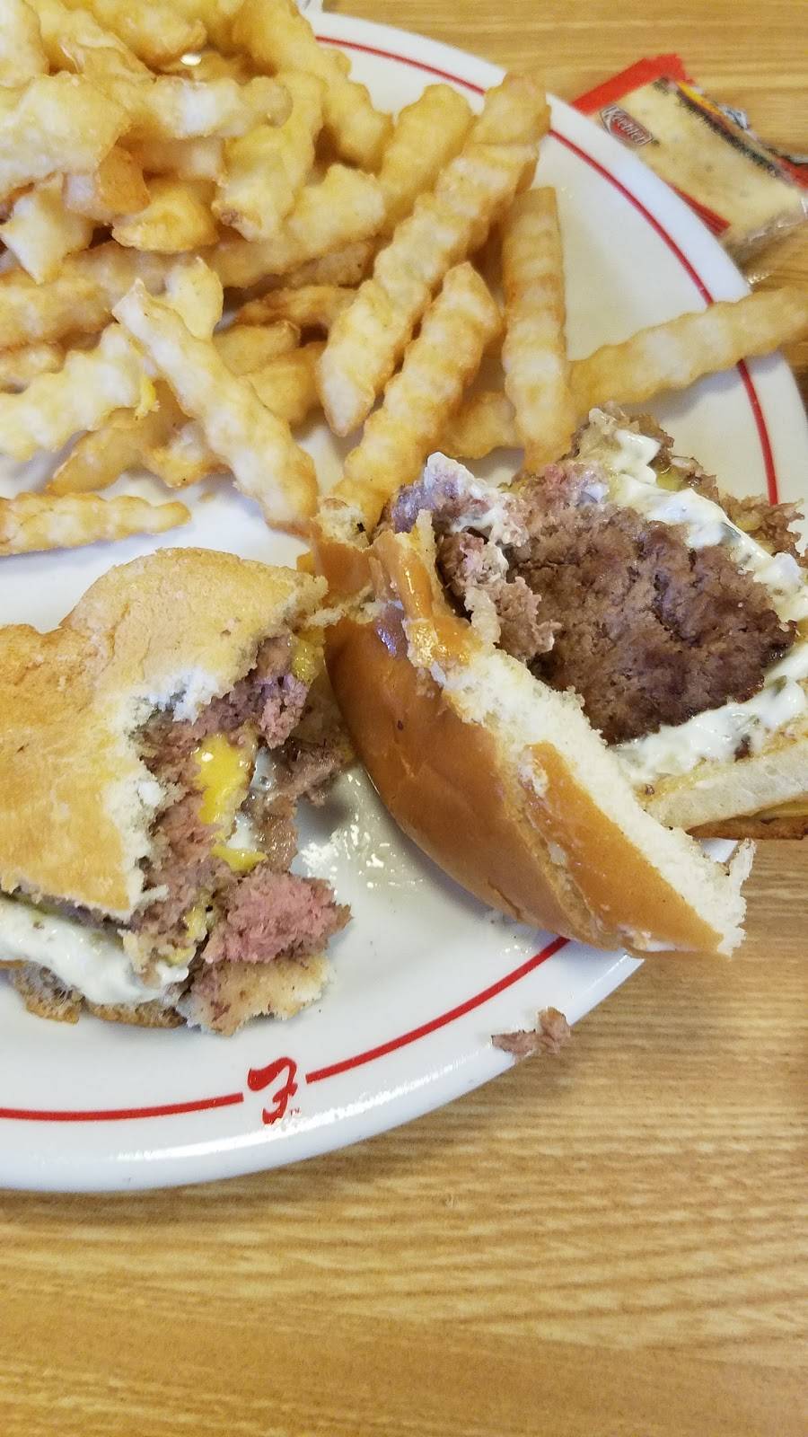 Frischs Big Boy | restaurant | 6808 Burlington Pike, Florence, KY 41042, USA | 8593711607 OR +1 859-371-1607