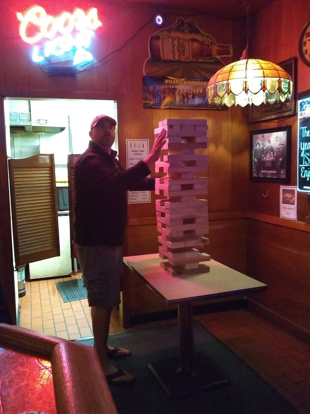 Chuck & Irenes | restaurant | 6110 Kennedy Ave, Hammond, IN 46323, USA | 2198449812 OR +1 219-844-9812