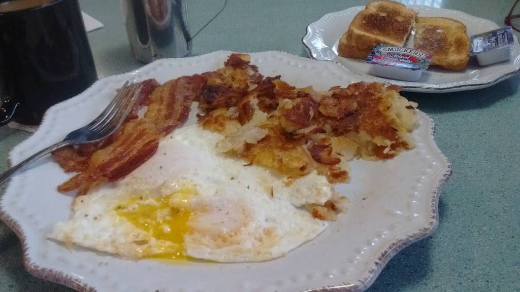 Somers Place | restaurant | 4197 W 150th St, Cleveland, OH 44135, USA | 2166714200 OR +1 216-671-4200