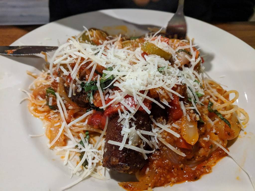 Belluccis Italian | restaurant | 2000 FM663, Suite 100, Midlothian, TX 76065, USA | 4696125527 OR +1 469-612-5527