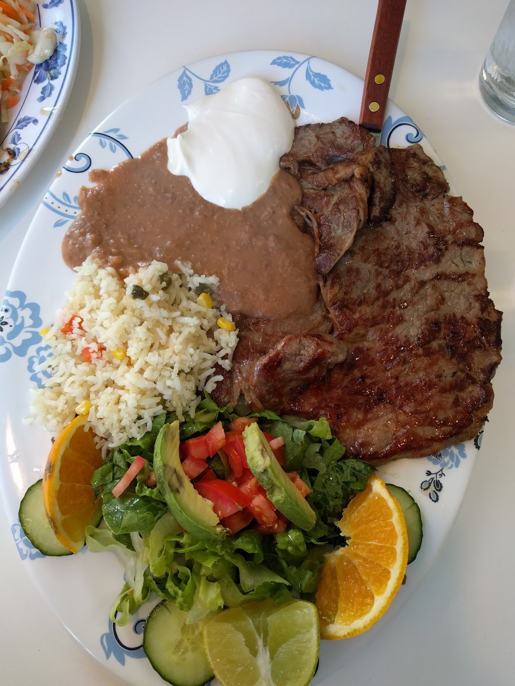 Tropical Salvadoreño Restaurant | restaurant | 119 Palouse St, Wenatchee, WA 98801, USA | 5096622529 OR +1 509-662-2529