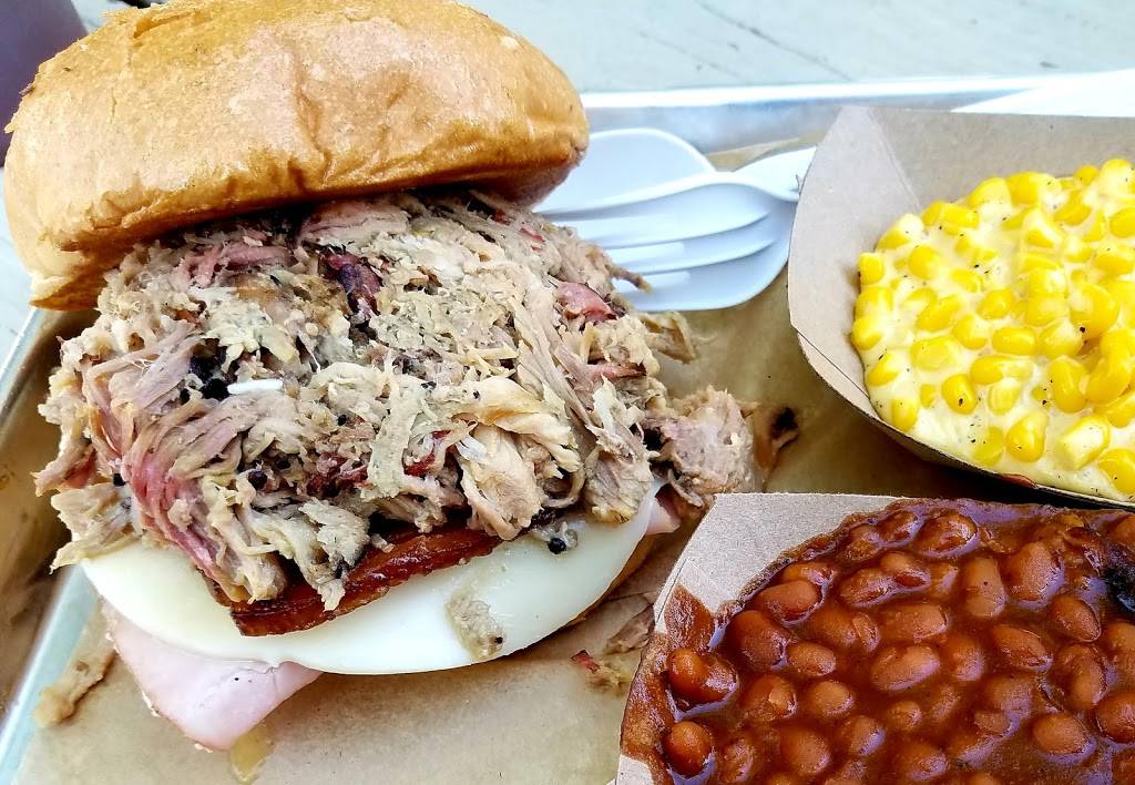 Woodyard Bar-B-Que | restaurant | 3001 Merriam Ln, Kansas City, KS 66106, USA | 9133628000 OR +1 913-362-8000