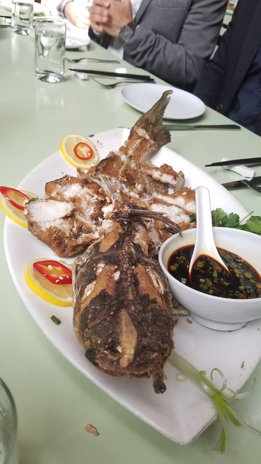 Chinois On Main | restaurant | 2709 Main St, Santa Monica, CA 90405, USA | 3103929025 OR +1 310-392-9025