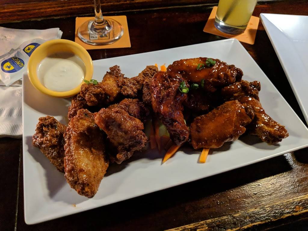 Divine Bar | restaurant | 896 Broadway, Brooklyn, NY 11206, USA | 7184555455 OR +1 718-455-5455