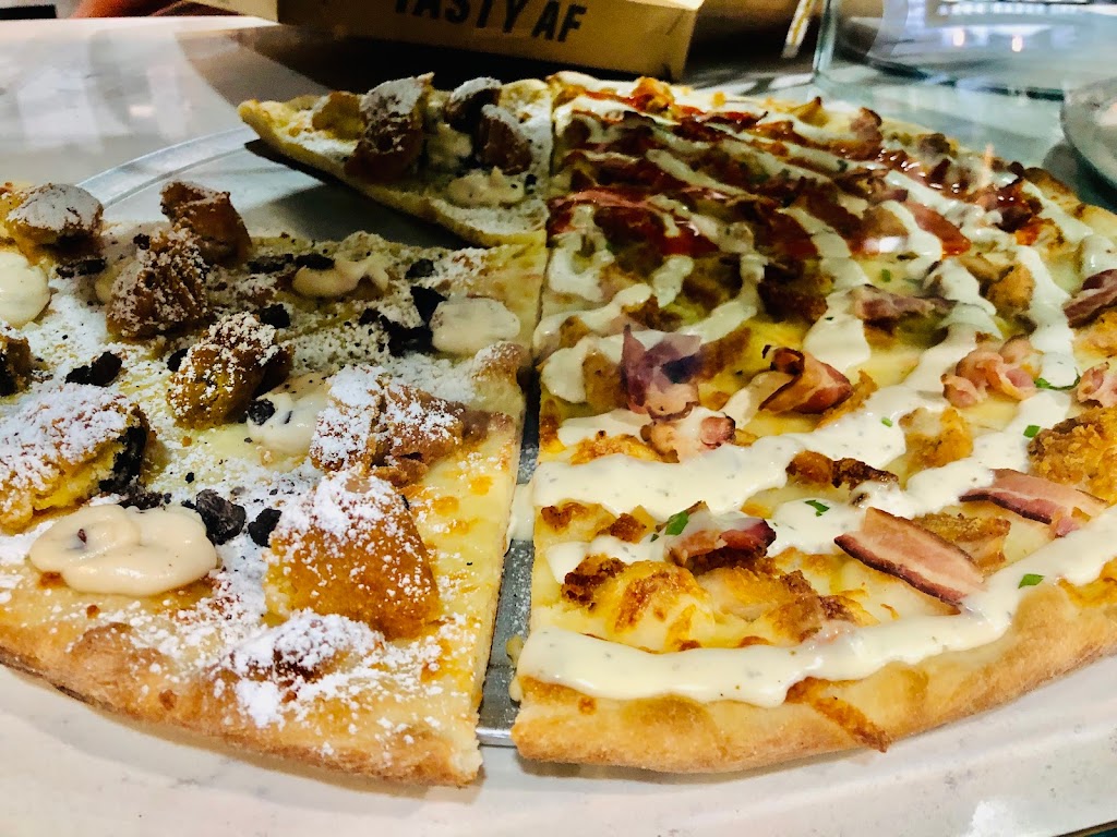 Krave It Pizza & Sandwich Joint | restaurant | 36-18 30th Ave., Queens, NY 11103, USA | 6469272999 OR +1 646-927-2999