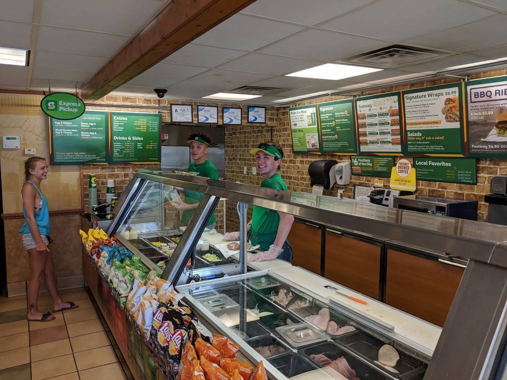 Subway Restaurants | restaurant | 200 WB McLean Dr, Cape Carteret, NC 28584, USA | 2523939003 OR +1 252-393-9003
