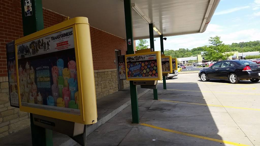 Sonic Drive-In | restaurant | 5392 Wales Ave NW, Massillon, OH 44646, USA | 3308306544 OR +1 330-830-6544